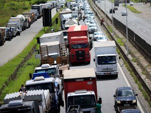 AGU pede que STF reafirme vigência de liminar sobre tabela do frete