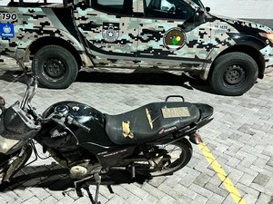 Drogas são apreendidas e veículo roubado é recuperado em ações no Sertão alagoano
