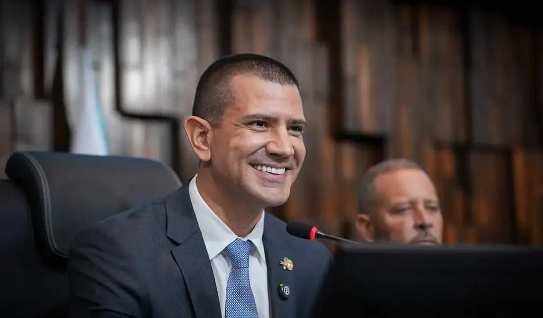 Douglas Ruas é eleito governador do RJ após retotalização dos votos