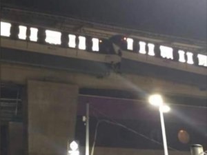 Trens do monotrilho de SP colidem