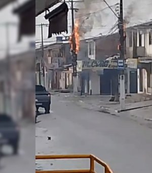 [Vídeo] Fiação de poste no Village Campestre pega fogo e assusta moradores