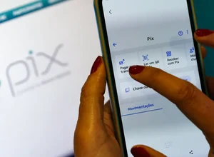 Bancos passam a oferecer Pix Automático a partir desta segunda