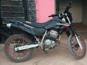 PM localiza desmanche de veículos e recupera motocicleta roubada em Maceió