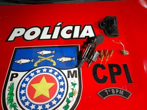 Homem é preso por porte ilegal de arma de fogo em Olho d'Água das Flores