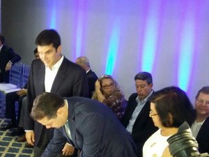 Com presença de ministros, governador assina ordem de serviço do Marco Referencial de Maceió