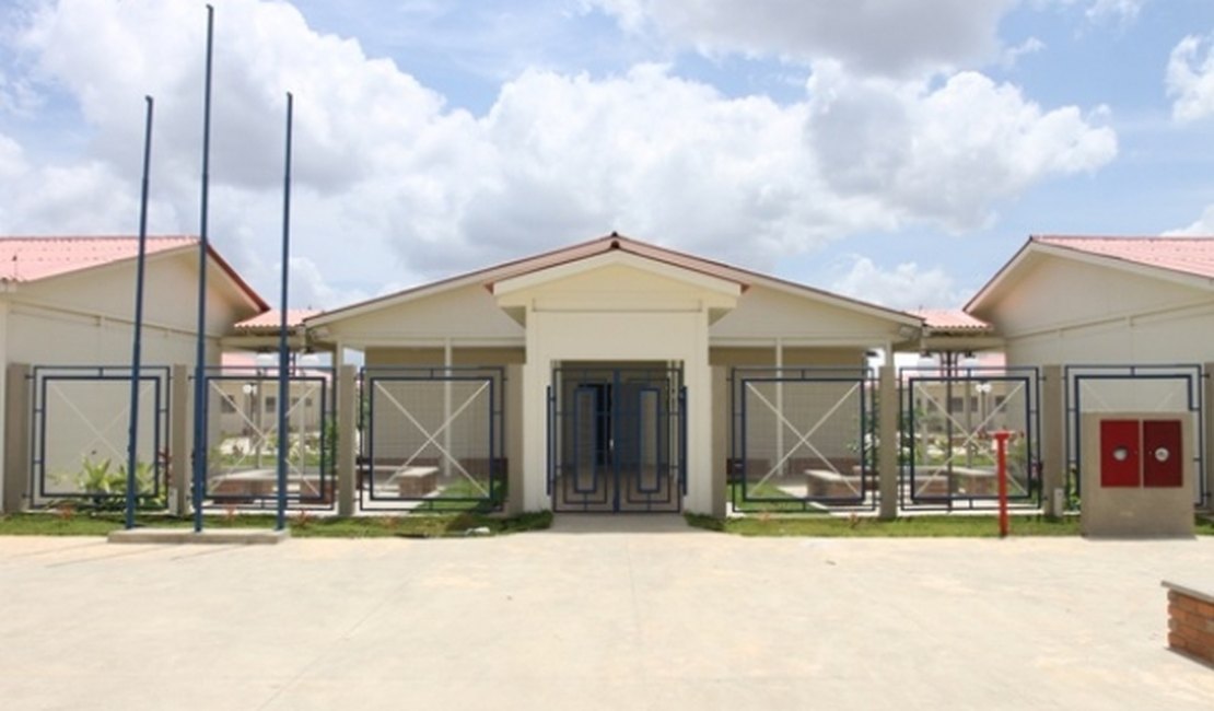 Governo inaugura escola integral em Murici nesta terça-feira (16)