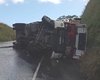 Caminhão tomba e deixa condutor ferido na BR-416, em Colônia Leopoldina