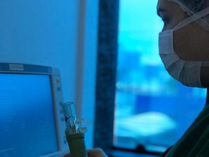 Médicos falam sobre experiência de enfrentar vírus até então desconhecido