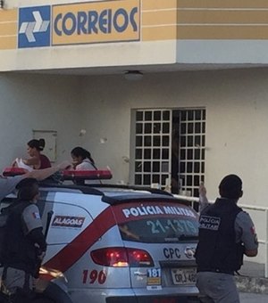 Bandidos fazem reféns em agência dos Correios na Barra de São Miguel