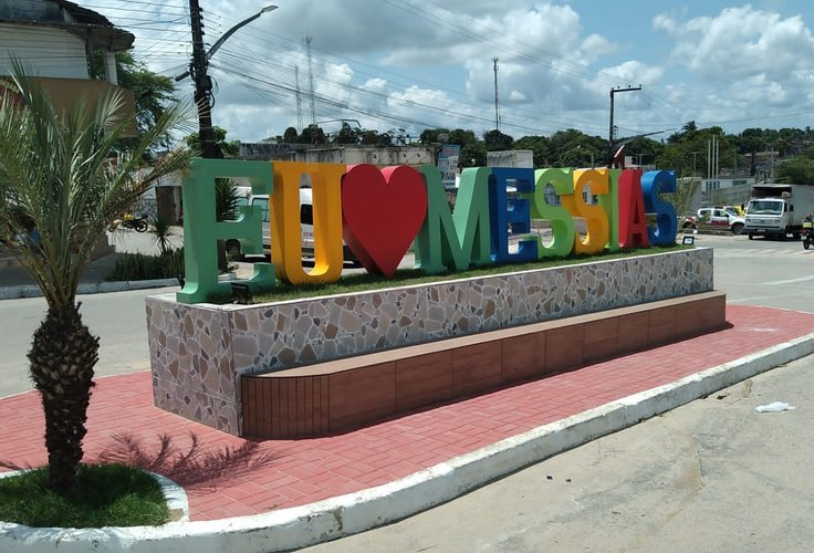 Homens armados praticam assaltos  em Messias