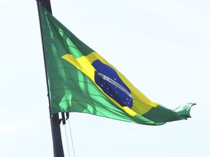 Abertas inscrições para concurso de desenho da Bandeira Nacional