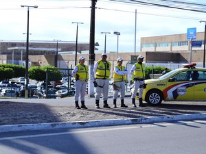 Jovem de 18 anos é preso após atropelar criança e cometer desacato no Benedito Bentes