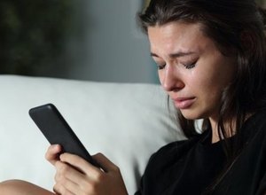 Inteligência artificial é usada para criar 'nudes' falsos de 100 mil mulheres