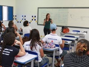 Reserva técnica protesta contra seleção de professores do estado