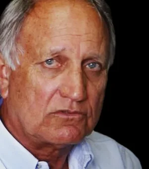 Ex-governador de Alagoas passa mal e é submetido a cirurgia de emergência em Maceió