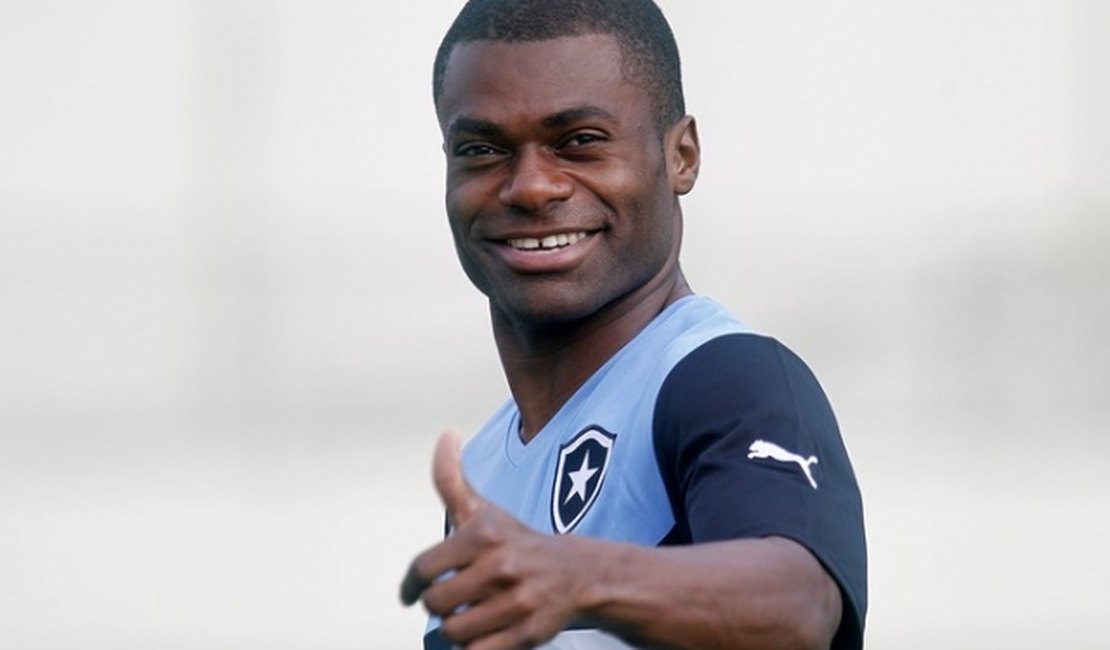 Andarilho, Serginho se firma com Gomes e planeja fincar raízes no Bota