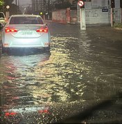 Chuvas intensas colocam Maceió em alerta máximo; Defesa Civil registra 89 ocorrências