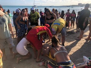 Adolescente tem parada cardíaca, após ingerir bebida alcoólica e energético na praia Ponta Verde