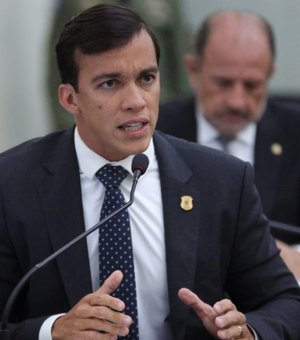 Delegado Leonam cobra respeito a policiais civis e pede cumprimento de direito reconhecido pela Justiça