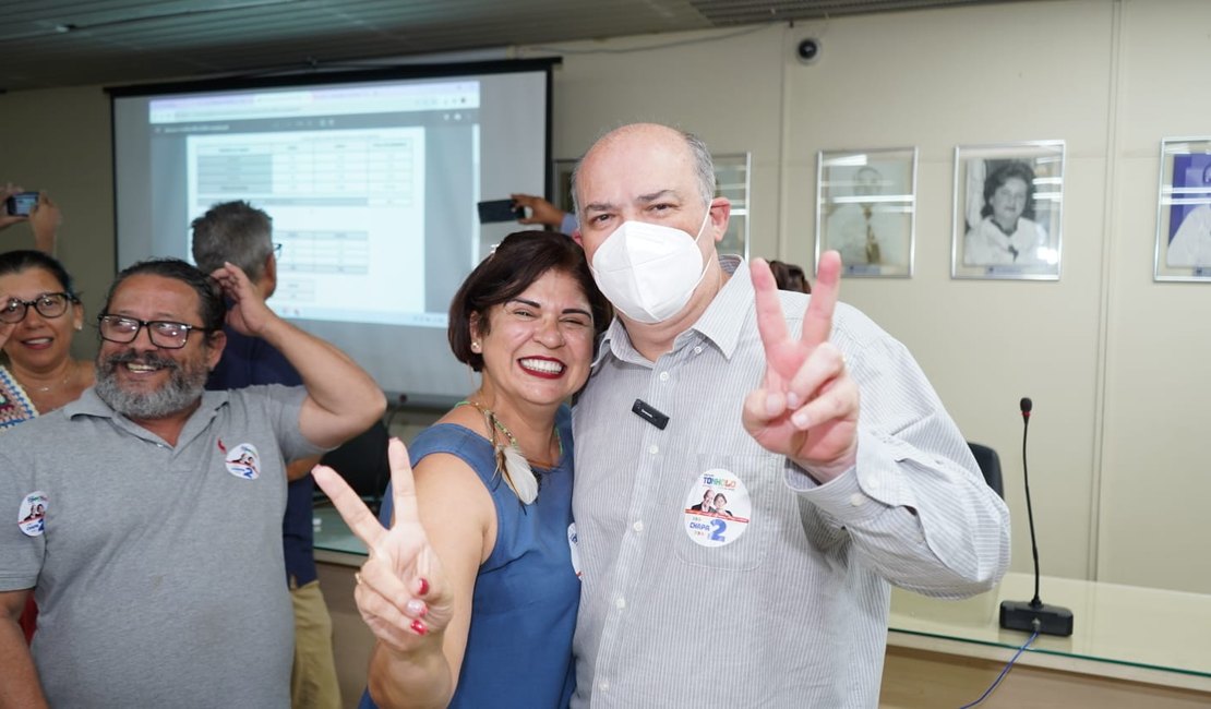 Com 74% dos votos, Tonholo e Eliane são reeleitos por ampla maioria para novo mandato na reitoria da Ufal