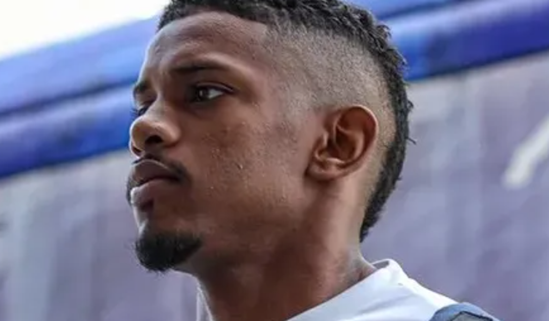 Em comum acordo, atacante Robinho tem sua saída anunciada pelo CSA