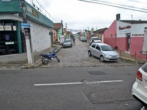 Em Arapiraca, Rua Leite Irmão passa a ter sentido único de direção