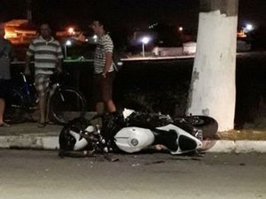 Colisão frontal entre carro e moto deixa um ferido em Palmeira dos Índios