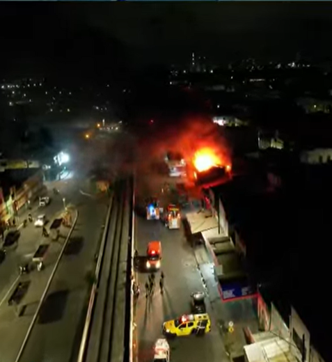 Defesa Civil mantém interdição de loja de motopeças atingida por incêndio em Maceió