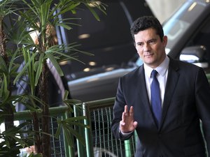 Moro reafirma “confiança pessoal” em Onyx
