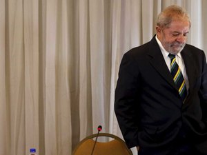  A encruzilhada de Lula no caminho até a prisão em Curitiba