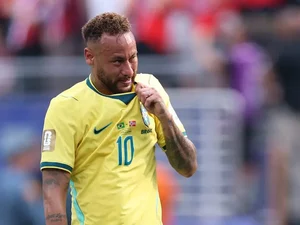 Neymar faz o seu único gol na copa do mundo e rivaliza com goleiro