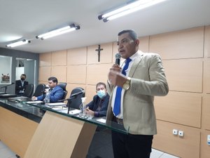 Em seis meses de mandato, Vicente do Remédio fez mais de mil ações em benefício da população de Arapiraca