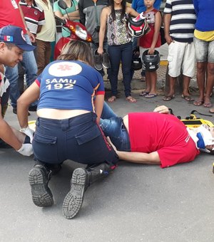 Homem fica ferido após colisão entre moto e carro, em Palmeira dos Índios