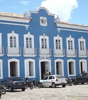 Servidores da Prefeitura de Penedo aprovam indicativo de paralisação