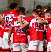 CRB vence de virada mas continua na Z4