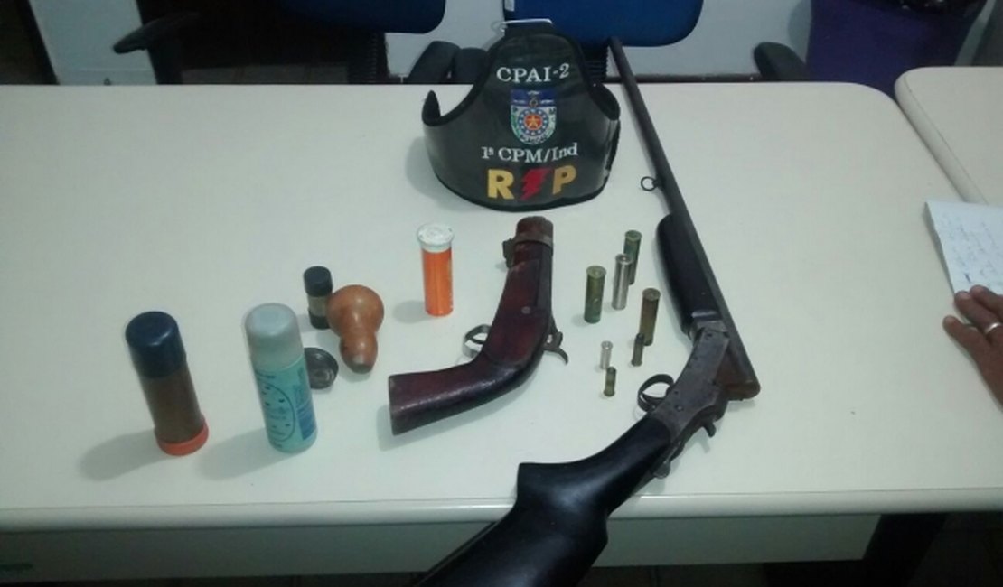 Esposa agredida aciona a PM e entrega armas