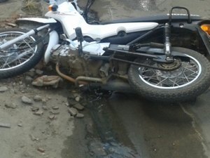 Acidente no centro de Arapiraca deixa duas pessoas feridas