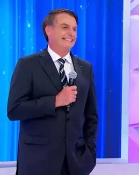 Após polêmica, web resgata fotos de Silvio com presidentes do Brasil