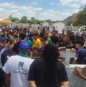 [Vídeo] Comoção e revolta marcam sepultamento de enfermeiro assassinado em motel