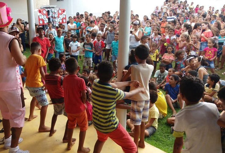 Camyla Brasil proporciona dia de festa, lazer e muita emoção para as crianças atalaienses