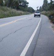 Rodovia AL 101 Norte apresenta rachaduras em Maragogi
