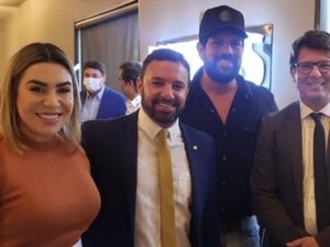 Após encontro com Bolsonaro, Naiara Azevedo e Sorocaba negam apoio ao presidente