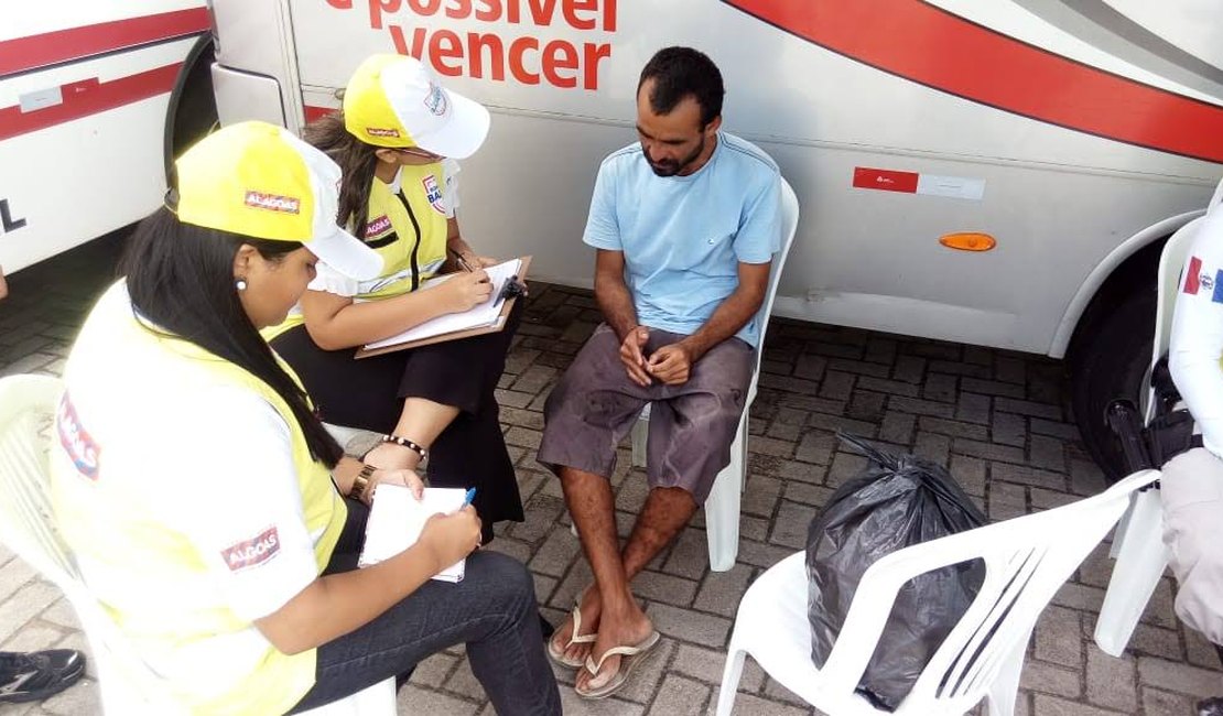 Ronda no Bairro encaminha jovem em surto psicótico para o Portugal Ramalho