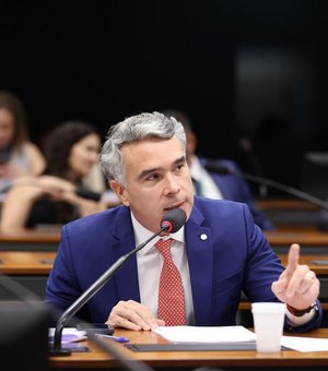Rafael Brito é o único representante de Alagoas em comissão que analisa o fim da escala 6x1