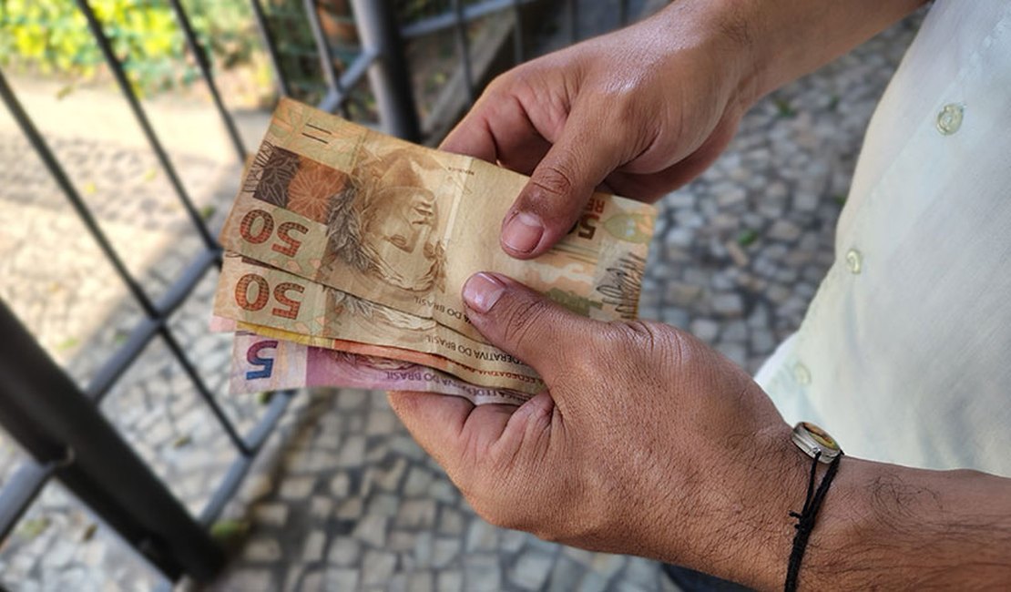Com alta de 17,4%, AL atinge recorde de renda, mas desafios sociais persistem