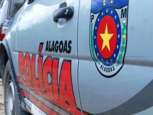 Polícia encontra dupla com cocaína na avenida Brasília, em Palmeira dos Índios