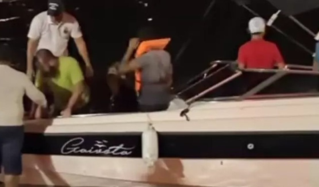 Barco naufraga no Rio São Francisco e quatro pessoas são resgatadas com vida em Penedo