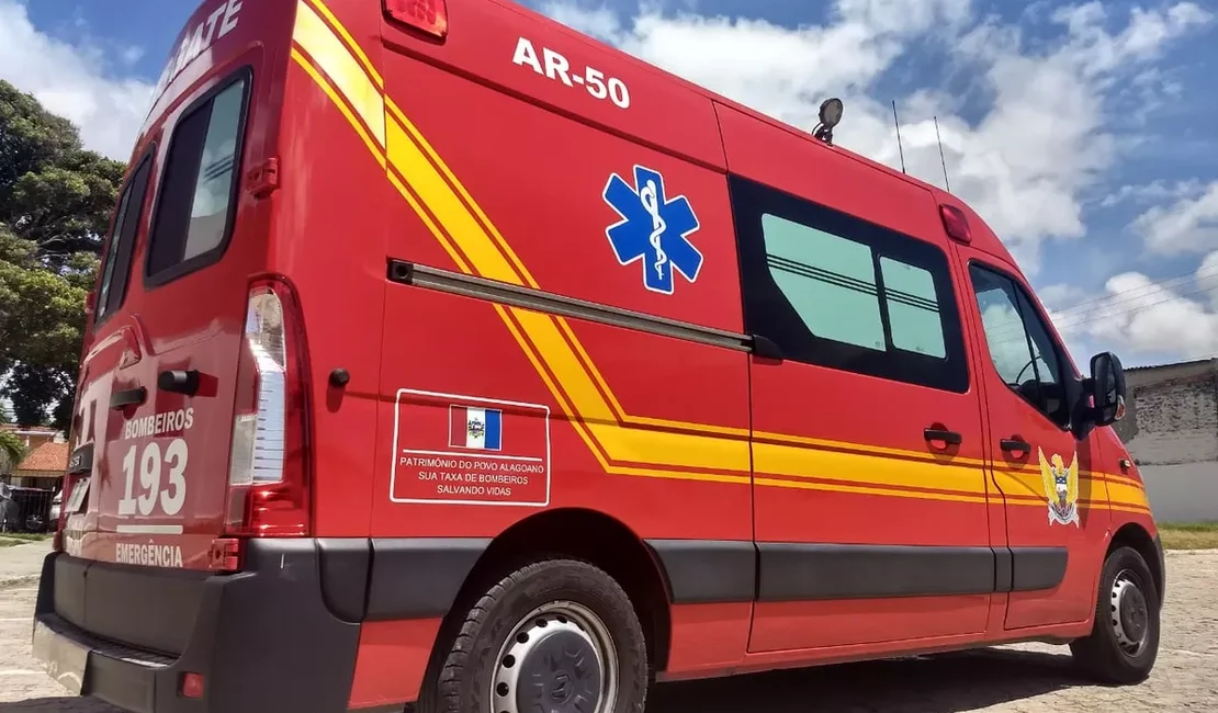 Idoso de 69 anos fica ferido após atropelamento em Penedo