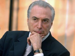 Votação do impeachment deve ficar para 4ª e atrapalha planos de Temer