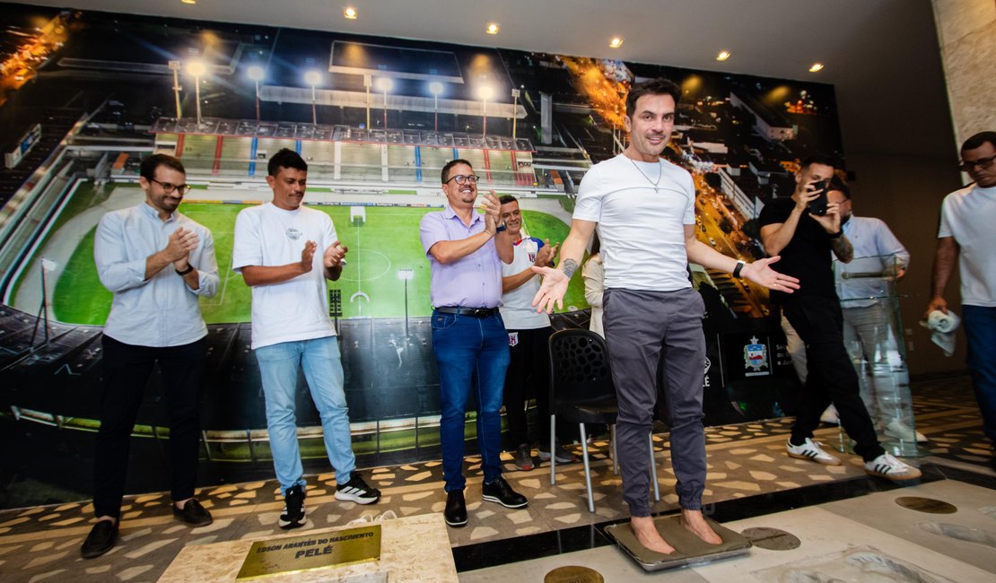 Falcão entra para o Hall da Fama do Estádio Rei Pelé em dia histórico para o esporte alagoano